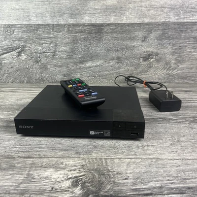 Reproductor compacto de Blu-ray/DVD Sony BDP-S3700 + control remoto probado Foto 1 de 4