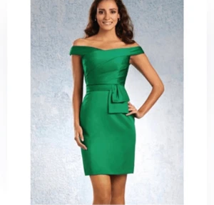 Alfred Angelo Green Style #7330S Short Bridesmaid Formal Dress 14 Women’s NWT - Picture 1 of 12