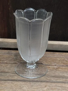 Antike Marquisette Muster Glas 5,5" Fuß Jakobsmuschel Panel Vase - Bild 1 von 12