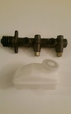 De colección VW Volkswagen Transporter Bus 67 Doble Freno Cilindro Maestro Resivior Nuevo Foto 1 de 3