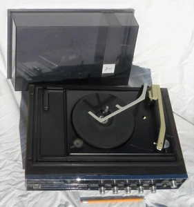 Vint Audition 2515-1 Stereo Multiplex Combo Unit AM/FM Turntable 8-Track Player - Picture 1 of 12
