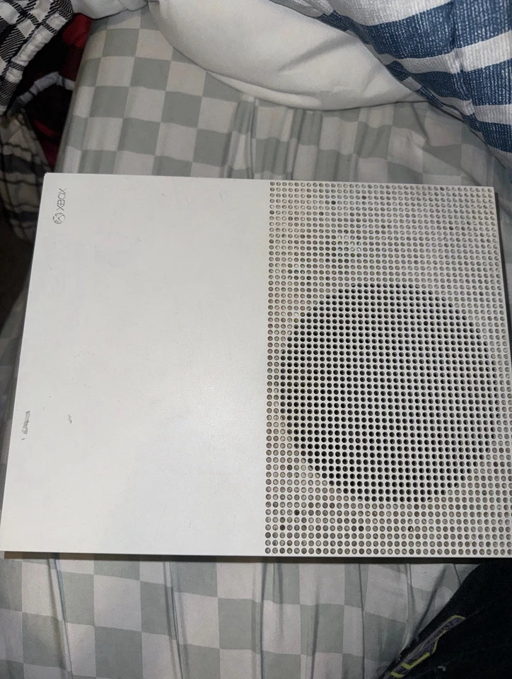 Microsoft Xbox One S Home Console White, 512GB with Controller - Image 1 of 2