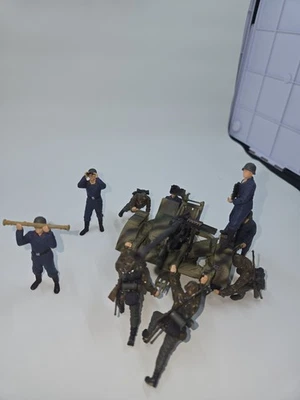 1/35 WWII German Flak Gun Diorama – 9 Figures, Hand-Painted Crew, Realistic... - Image 1 of 4