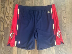 Vintage Adidas Authentic CLEVELAND CAVALIERS CAVS Shorts Size 40 2XL - Picture 1 of 3