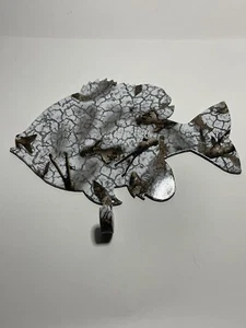 "Sombrero de pared/colgador de abrigo de lubina 6"" patrón de camuflaje de metal para cabaña de pesca al aire libre" - Imagen 1 de 7
