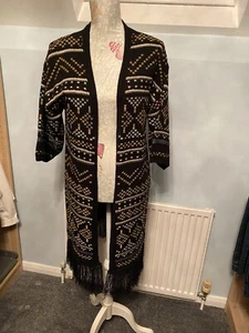 Short Sleeved Long Cardigan Aztec Pattern Size S/M - Picture 1 of 6