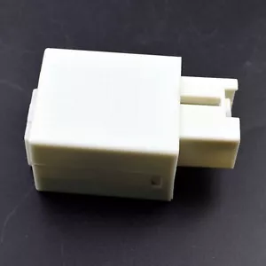 NEW Automotive Flasher Relay GJ6A66830 FOR Ford Mazda 3211-224-320 - Picture 1 of 6