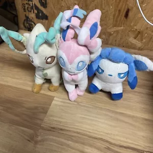 Pokemon Center Eveelution Plush Lot of 3 2012 Glaceon Leafeon Sylveon Authentic - Picture 1 of 11