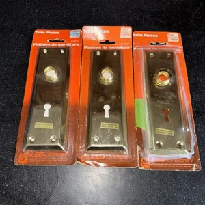 Ilco Unican Zierplatten 5 Stück Vintage Tür Stahl 7x2-1/4 Messing satiniert Neu - Bild 1 von 3