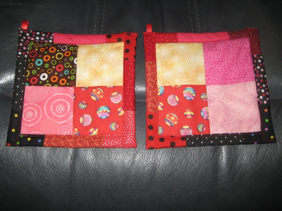 Juego de 2 baches de cocina hechos a mano Simply Circles con respaldo de piezas Foto 1 de 1