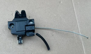 2007-2011 Toyota Camry Trunk Latch Release Lock Actuator - Picture 1 of 8