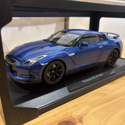 1:18 Norev 2008 Nissan GTR R35 Skyline Blue 188052 - Image 1 of 4