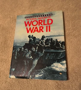 Pictorial History of World War II by Patrick Jennings - Imagen 1 de 4