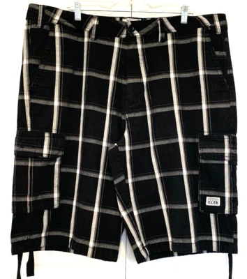 Shorts masculino Pro Club Cargo 44 100% algodão 5 bolsos preto branco xadrez streetwear - Imagem 1 de 4