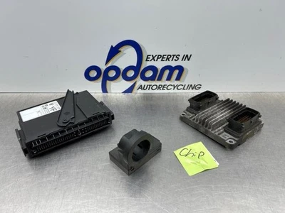 Centralina motore Opel Meriva A 12214830 P22149071 - Immagine 1 di 4