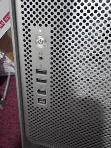 Apple Mac Pro A1186 (Untested) - Picture 1 of 5