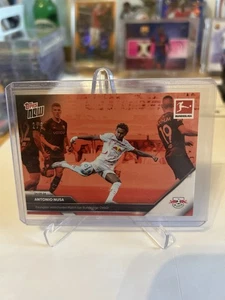 Topps Now Bundesliga 2024-25  Antonio Nusa - RB Leipzig Red /5 Card 006 - Bild 1 von 2
