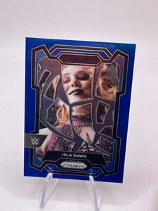 2024 WWE - Prizm - Azul /199 - #194 Isla Dawn - Imagen 1 de 2