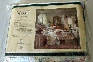 Laura Ashley Home  Cotton Blend Multi-Color Floral Full Bed Skirt