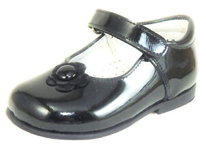DE OSU - Baby Girls Black Patent Leather Flower Dress Shoes - European 19 Size 4