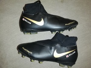 personalised astro trainers