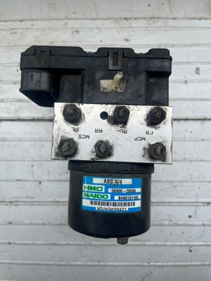 Unidad de freno principal ABS 58900-26050 (2000-2006) Hyundai Santa Fe 2.4 4x4 SM (2000-2006) Foto 1 de 4