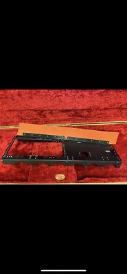 Cirrus SR 22T L/H боковая перегородка P/N 15475-005 - Изображение 1 из 4