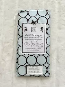 SwaddleDesigns Marquisette Swaddling Blanket, Premium Muslin, Blue Mod Circles - Picture 1 of 2