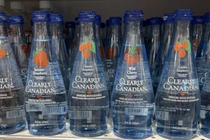 Clearly Canadian Summer Sparkling Spring Water Beverage, 6 Random Flavors - Picture 1 of 3