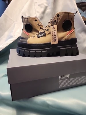 Botas de plataforma Palladium para mujer 6 Revolt HI TX oliva 97242-307-M nuevas Foto 1 de 4