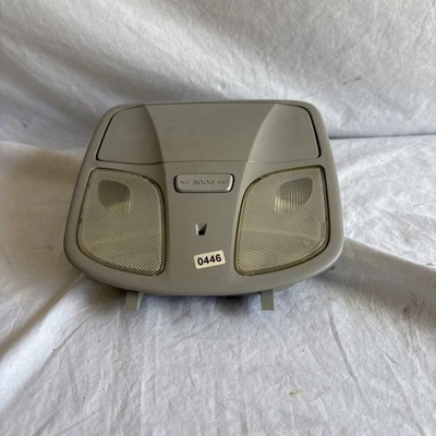 2011-2013 Hyundai Sonata console aéreo bege cúpula mapa lâmpada cinza claro OEM - Imagem 1 de 4