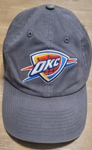 OKLAHOMA CITY THUNDER '47 LIMPIEZA Gris Papá Sombrero Correa Trasera Gorra NBA Baloncesto - Imagen 1 de 6