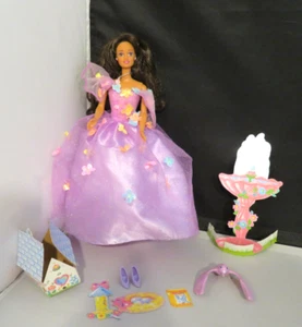 Mattel 1995 Barbie "Songbird Teresa" Puppe, lila Kleid, Ohrringe, Ring, Vogel - Bild 1 von 8
