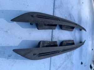1992 Classic SAAB 900 Sedan Rear Side Air Vents w/ Screws & Caps - Picture 1 of 3
