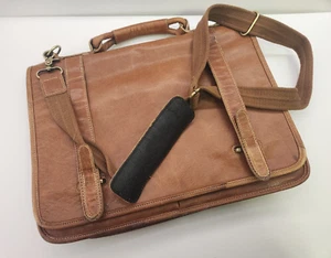 APC Savvy Brown Leather Executive Briefcase Roomy Compartments Cross Body Strap - Picture 1 of 7