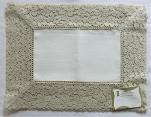 Manteles individuales vintage de encaje con hojas de Lorena color tostado 8 prensa permanente EE. UU. - Imagen 1 de 8