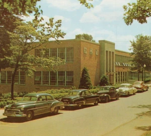 Kent State University, edificio de artes/coches, Kent OHIO 1950 postal vintage UNP - Imagen 1 de 5
