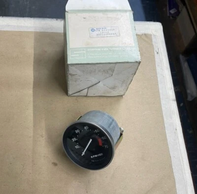 MG AAU 3037 MIDGET 1500, MGB TOURER & MGB GT TACHOMETER (RVC1414/00F) - Image 1 of 4