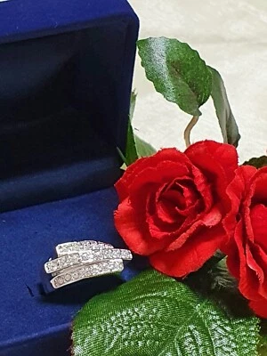 Designer-Damenring aus der London Collection mit Swarovski Kristallen - Größe 18 - Bild 1 von 4