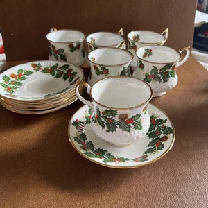 Vintage Queen's Yuletide Set Of 6 Tea Cup Saucer Rosina England Christmas Teacup - Picture 1 of 7