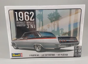1962 Chevrolet Impala SS Hardtop 3'N1 Revell 1:25 Scale Model Kit 4466 - Picture 1 of 8