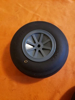 Du-Bro - 4.00" Pair Of Inflatable Tires - 4" Wheels - Part 400TV - JT25 - Image 1 of 4