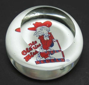 Dynasty Gallery Glas Briefbeschwerer University of Mississippi-2 - verpackt 4424303 - Bild 1 von 1