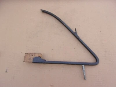 Nuevo de Lote Antiguo Mopar 1953 1954 Plymouth Dodge Suburban Pasajero Ventilación Ventana Marco Foto 1 de 2