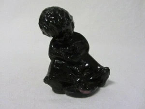 WETZEL ART GLASS PURPLE SLAG # 4 SONNY BOY OUR GANG FIGURINE - Picture 1 of 4