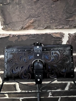 NUEVO CON ETIQUETAS $119 Patricia Nash Annesley Cartera de Cuero Muñequera Lux Ranch Adorno Negro Foto 1 de 4