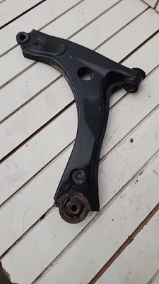 Braço de controle inferior dianteiro esquerdo Ford Transit Custom 290 2014 - Imagem 1 de 4