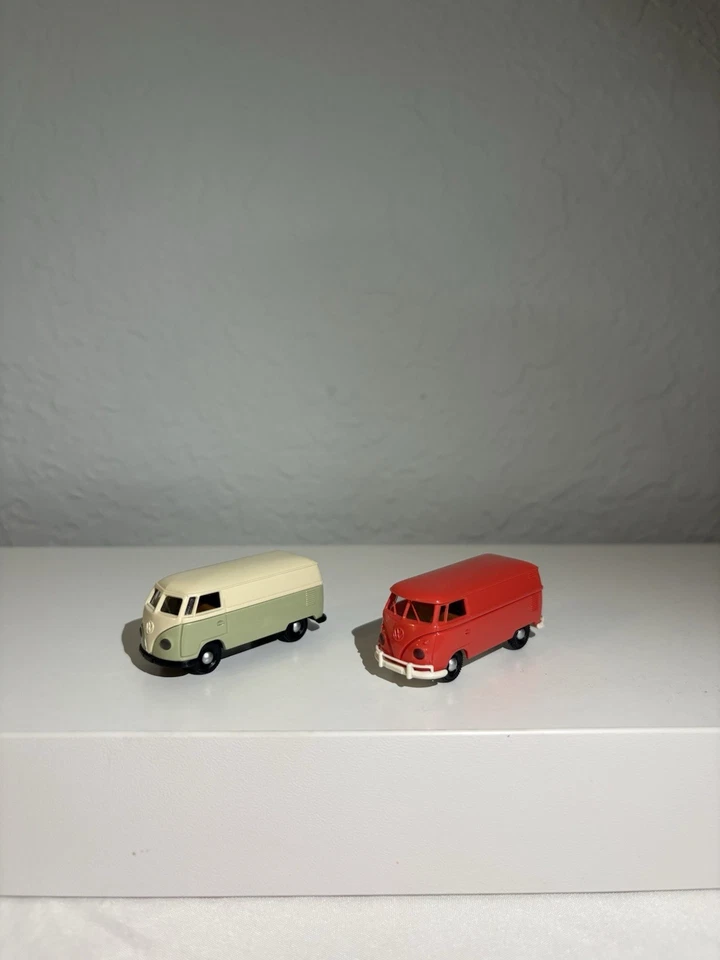 Brekina VW Bus Modelos Escala 1/87 Verde y Rojo Foto 1 de 1
