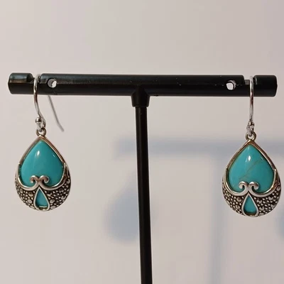 Pendientes colgantes Tori Hill plata esterlina marcasaita turquesa simulada Foto 1 de 4