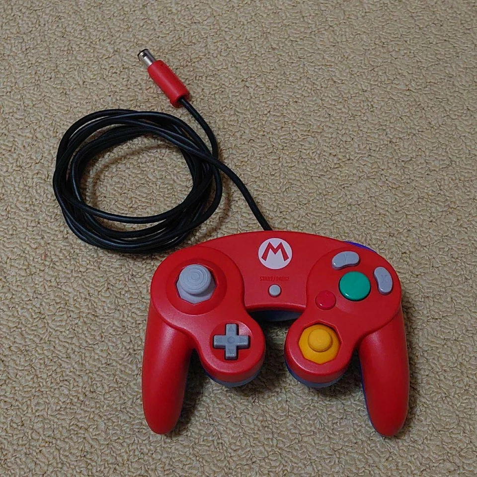 Club Nintendo Official Controller Mario Red x Blue for Gamecube - Image 1 of 4